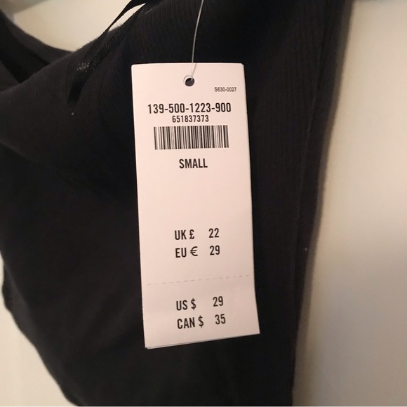 Black off-the-shoulder crop top - Picture 3 of 5